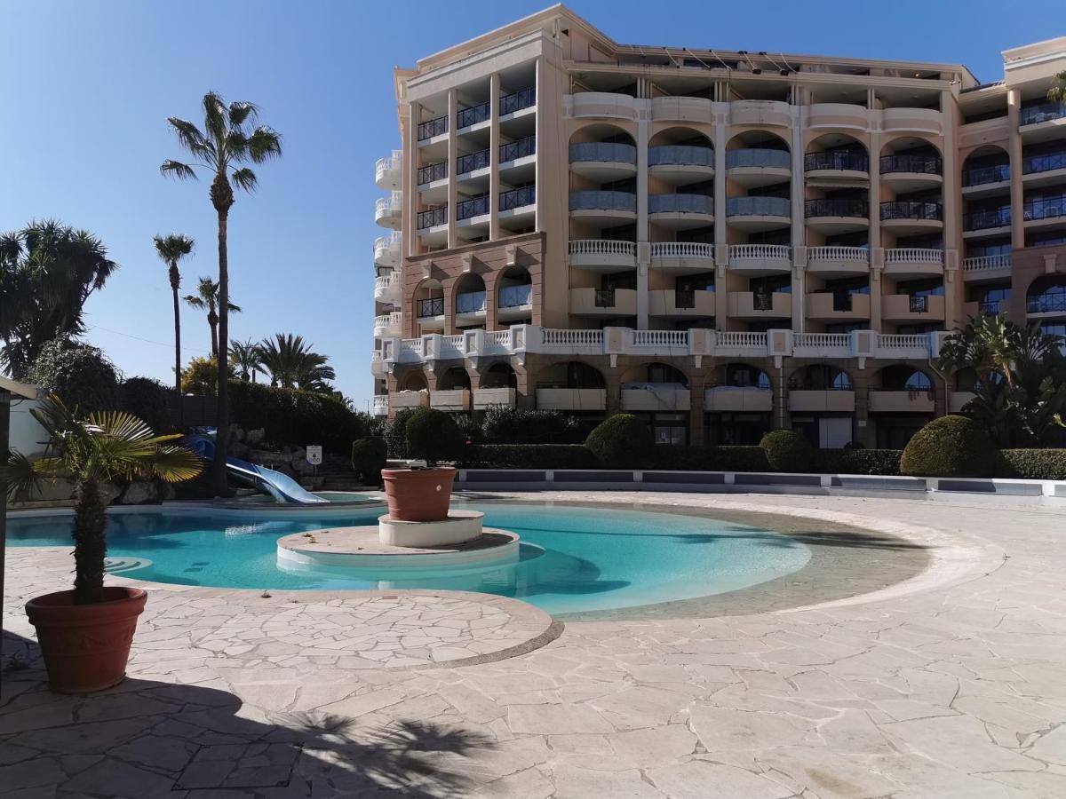 Appartement En Bord De Mer 戛纳 外观 照片